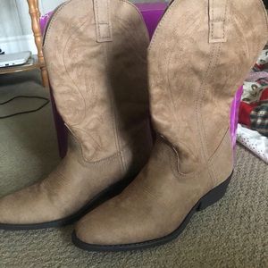 Western Boots, 2 pairs, Tan/Red. New